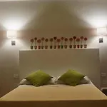 Il Quadrato مارينا دي سكيافوني
